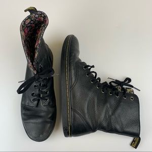 Dr Martens Stratford Women’s Size 9 Leather Boots Floral Lined 9-Eye Black